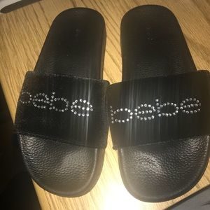 New ‘ Sandls bebe girls size 2/3